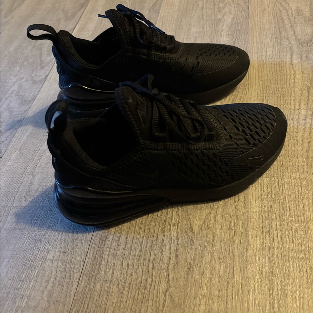 Nike air max 270 sneakers women’s 5.5